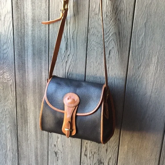 EUC Dooney & Bourke Handbag - Picture 8 of 10